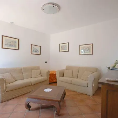 Vila Sleeps 4 Pool Air Con Wifi