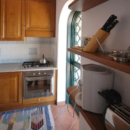 Sleeps 4 Pool Air Con Wifi Vila *